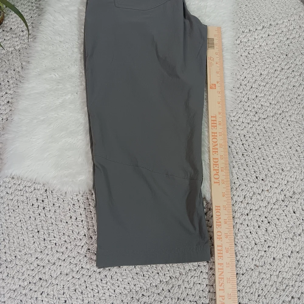 Magellan Women's Gray Outdoor Lightweight Cropped Pants, Small - Picture 10 of 11
